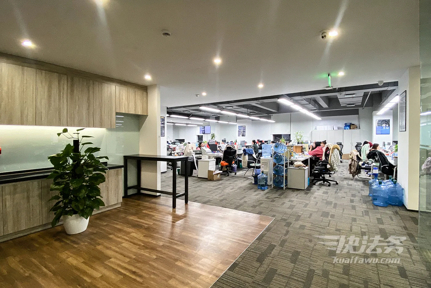 快协作与合作品牌快法务开放办公区实景